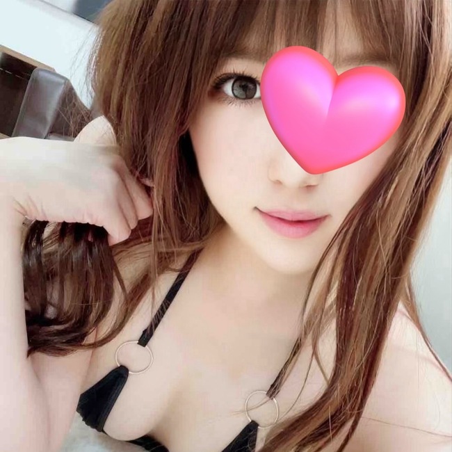 セラピスト りさ